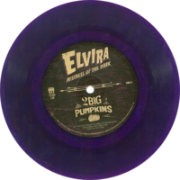 Elvira - 2 Big Pumpkins 
