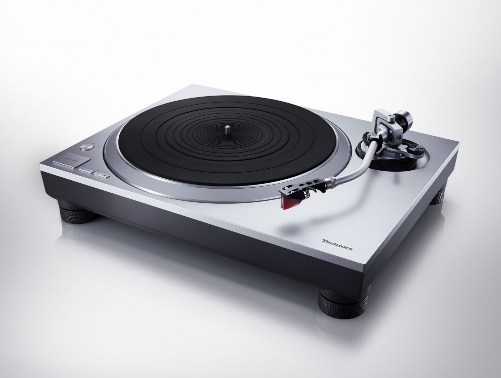 Technics unveils new SL-1200 MK7 and SL-1500C turntables