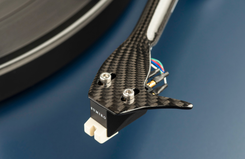 project debut carbon record player