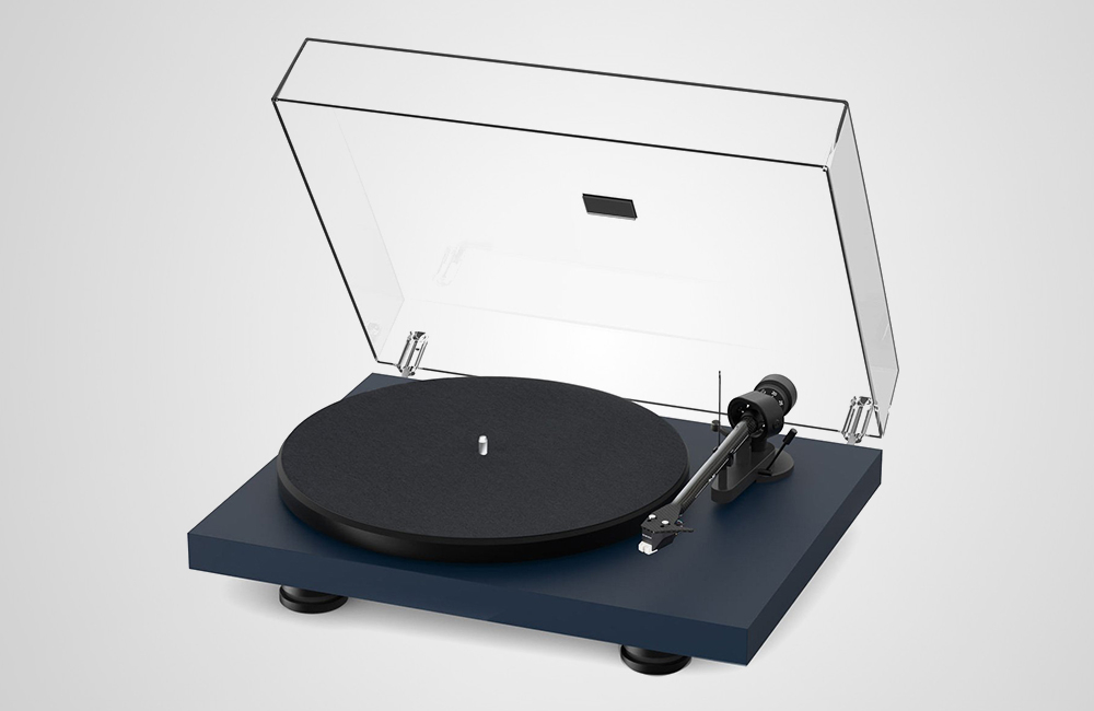Pro-Ject launches new Debut Carbon Evolution record player