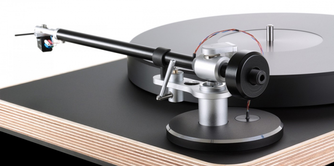 5 great audiophile grade turntables under $2000 cover