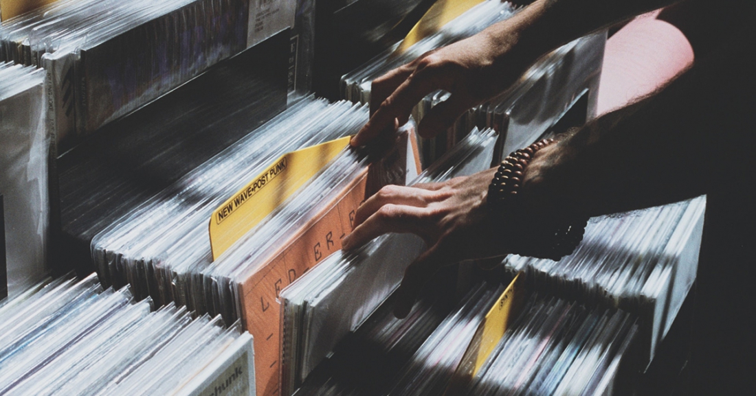 Vinyl Record Stand // Display for Vinyls // Listen Now Stack // LP